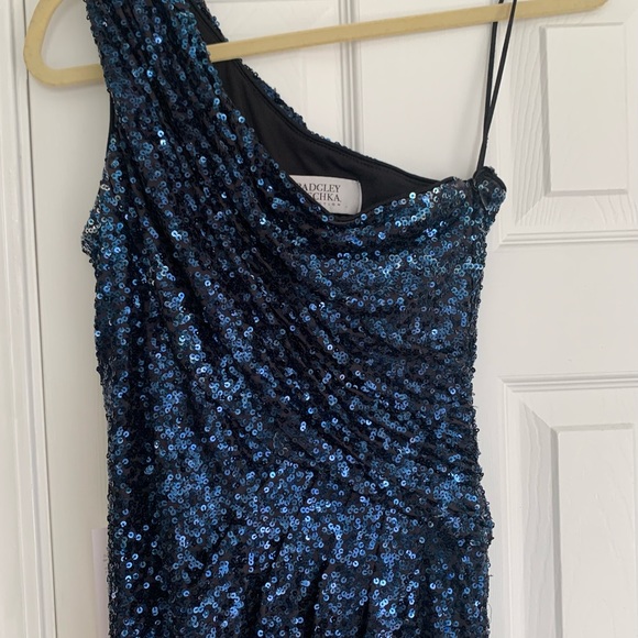 Badgley Mischka Sequin Gown - Picture 6 of 6